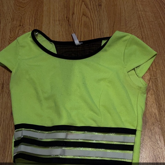 Clothes - Picture 14 of 16